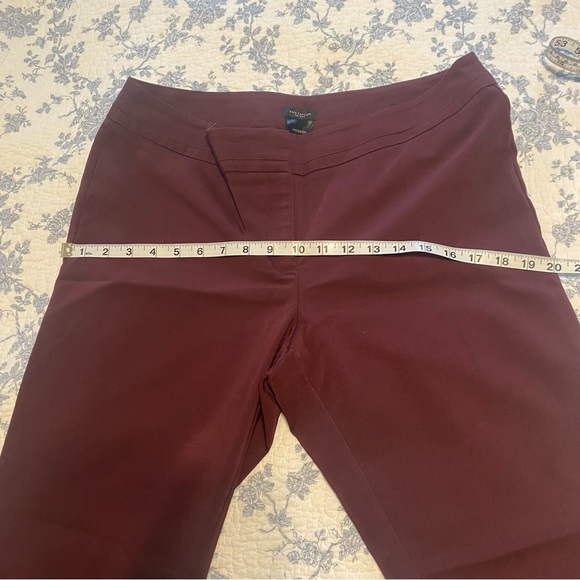 Ann Taylor Factory Burgundy Modern Fit Mid-Rise Straight Leg Dress Pant Size 10 - Picture 7 of 7